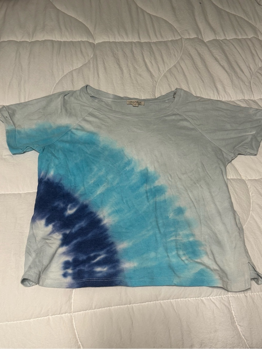 CUTE BLUE TIE DYE CROP TOP! SIZE MEDIUM HIPPIE VIBES!